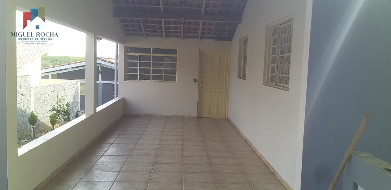 Casa à venda com 4 quartos, 583m² - Foto 1