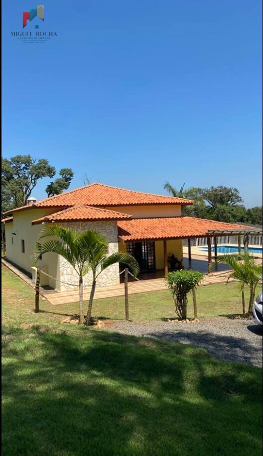 Fazenda à venda com 2 quartos, 48400m² - Foto 1