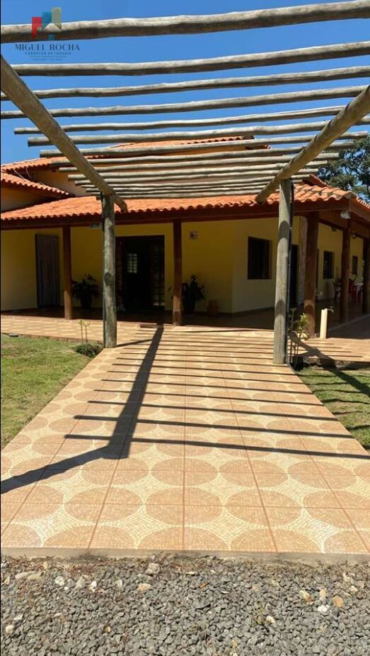 Fazenda à venda com 2 quartos, 48400m² - Foto 2