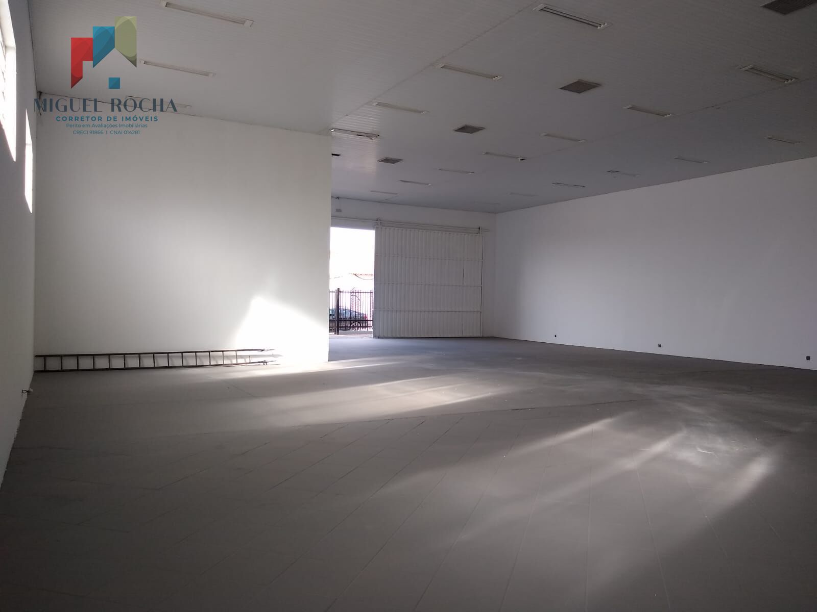 Depósito-Galpão-Armazém para alugar, 921m² - Foto 17