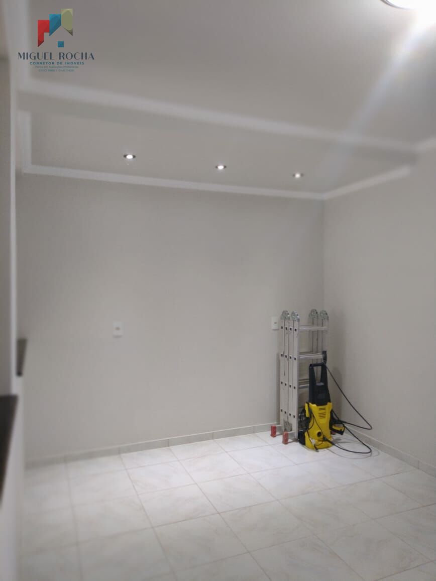 Sobrado à venda com 3 quartos, 213m² - Foto 11