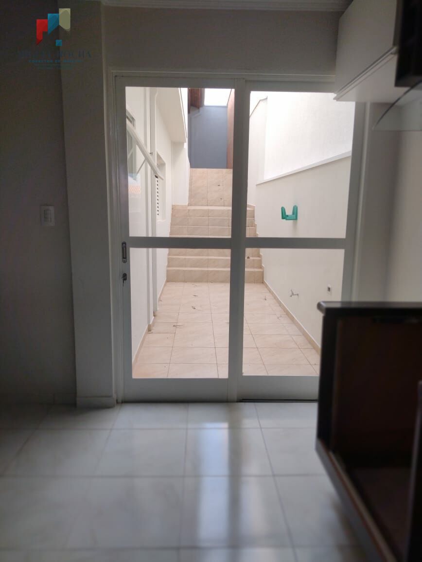 Sobrado à venda com 3 quartos, 213m² - Foto 5