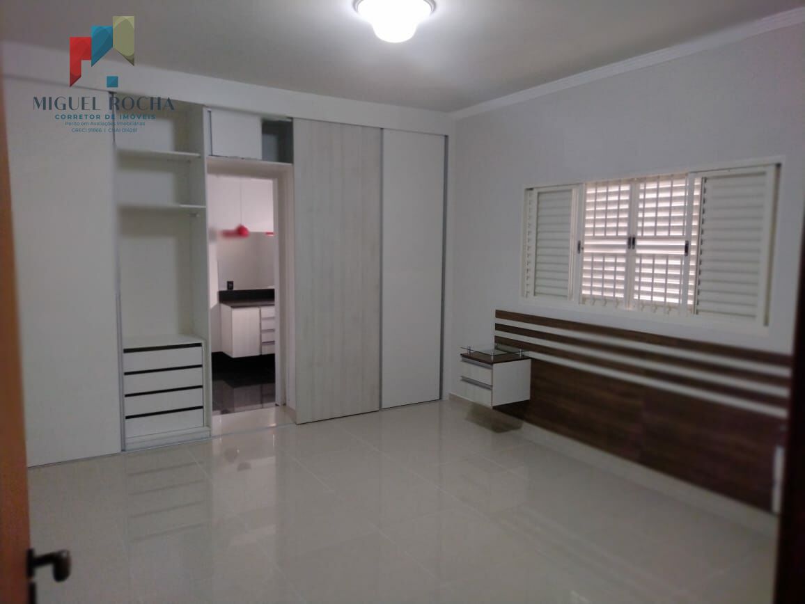 Sobrado à venda com 3 quartos, 213m² - Foto 17