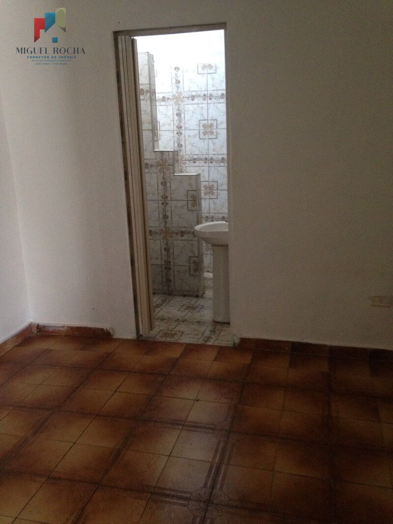 Casa à venda com 3 quartos, 200m² - Foto 22