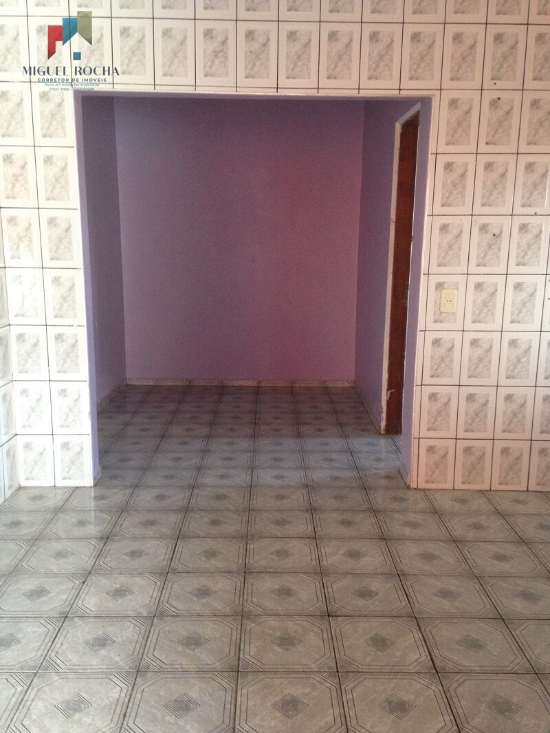 Casa à venda com 3 quartos, 200m² - Foto 11