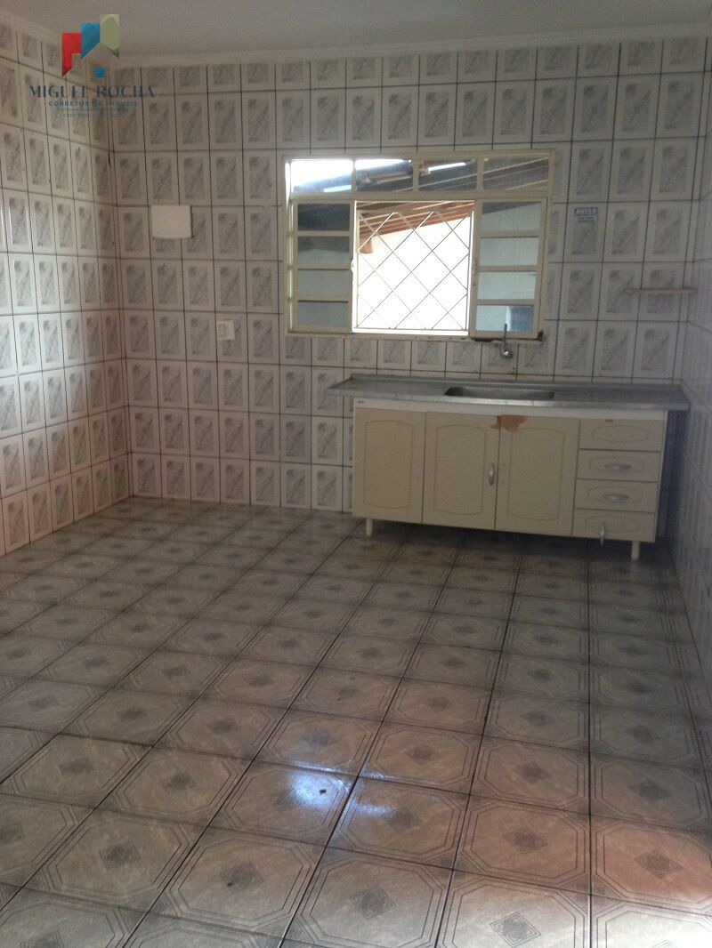 Casa à venda com 3 quartos, 200m² - Foto 20