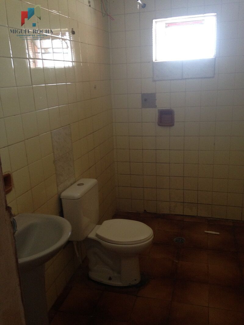 Casa à venda com 3 quartos, 200m² - Foto 17