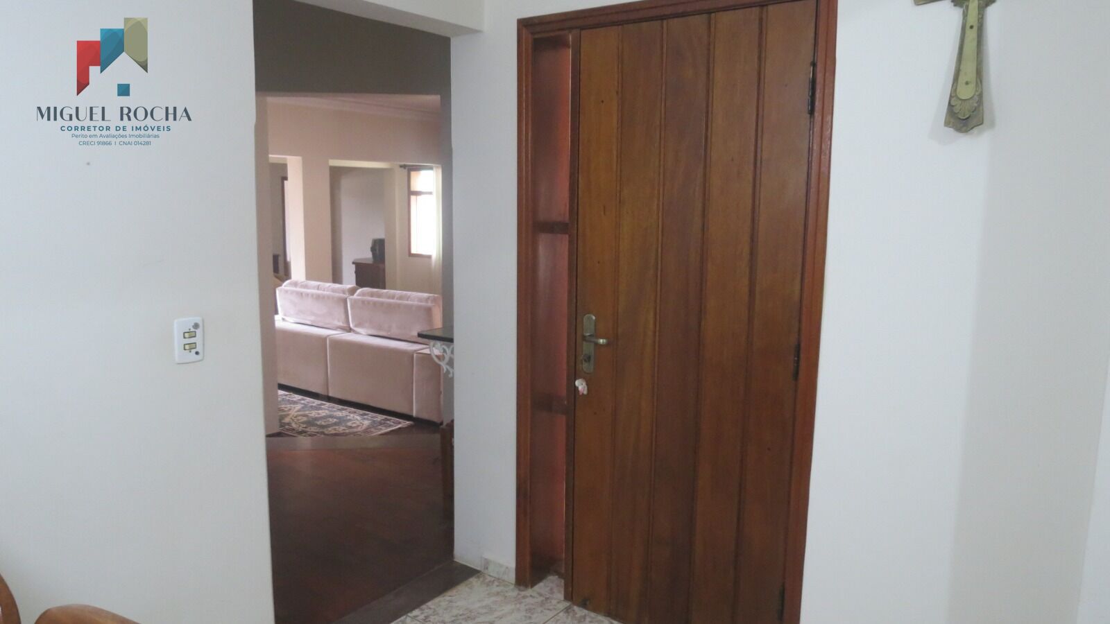 Casa à venda com 3 quartos, 235m² - Foto 35