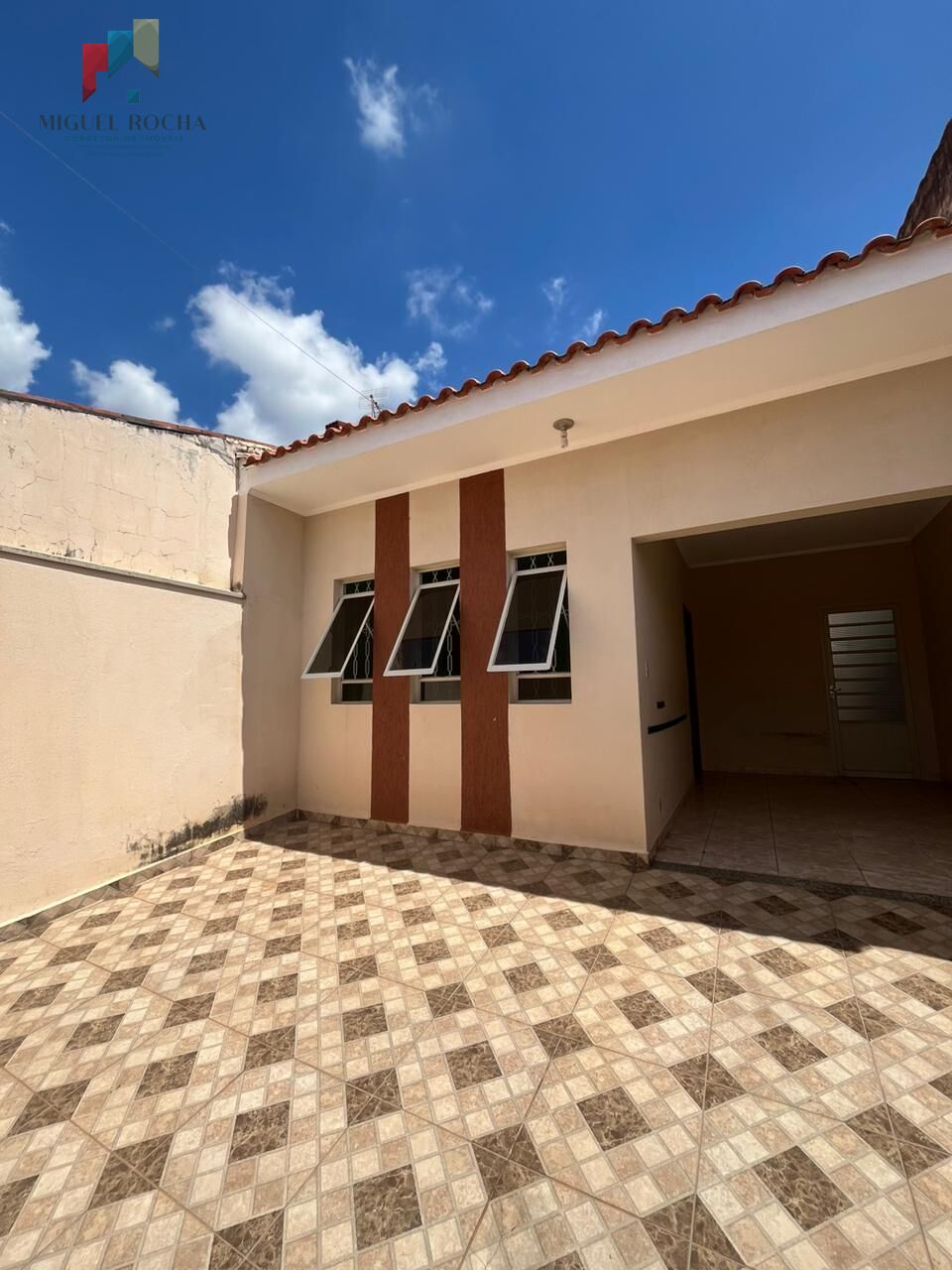 Casa, 2 quartos, 70 m² - Foto 1