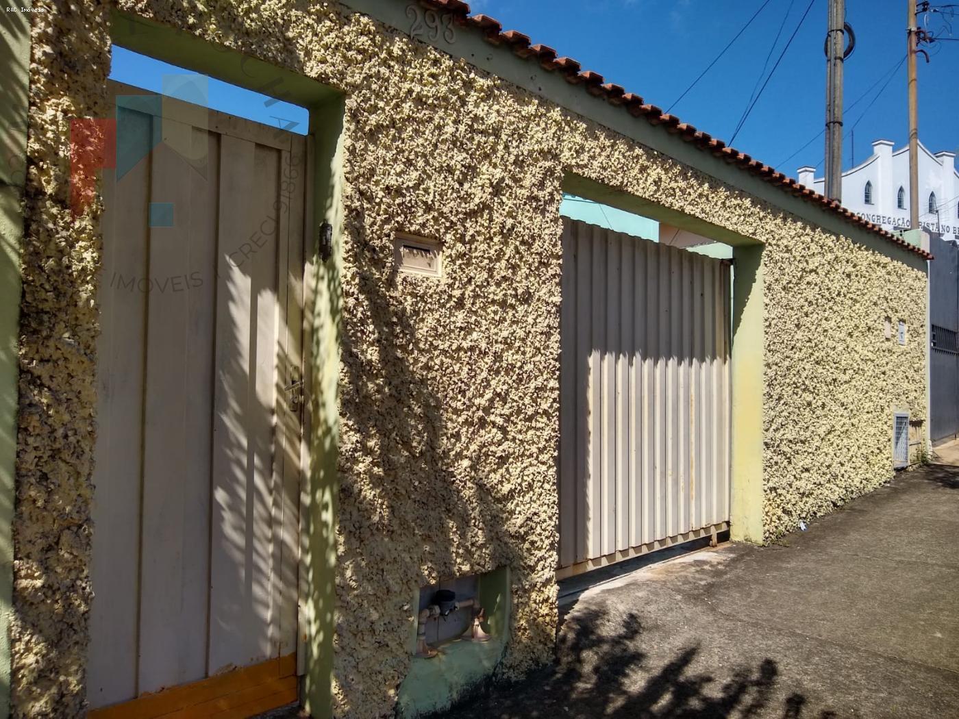 Casa à venda com 2 quartos, 410m² - Foto 1