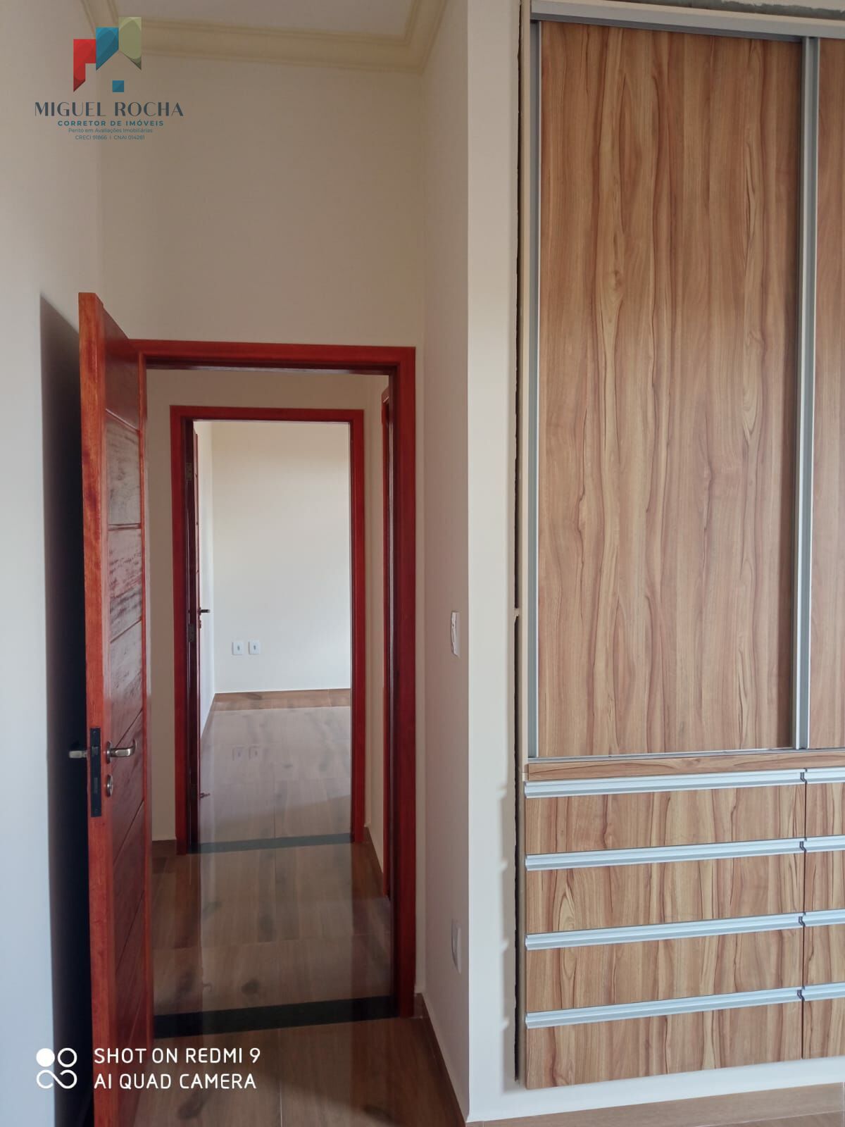 Casa à venda com 3 quartos, 390m² - Foto 8