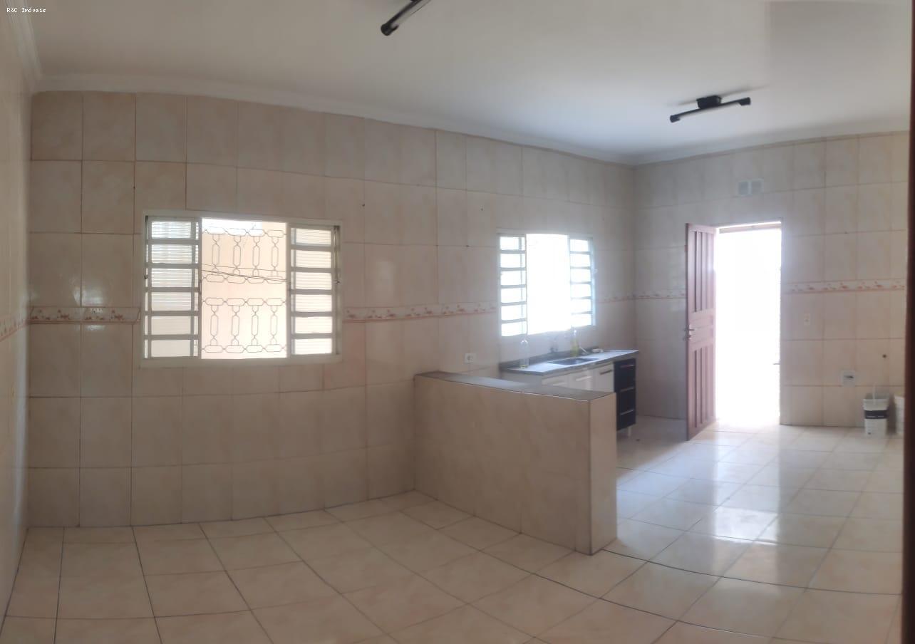 Casa à venda com 2 quartos, 250m² - Foto 15