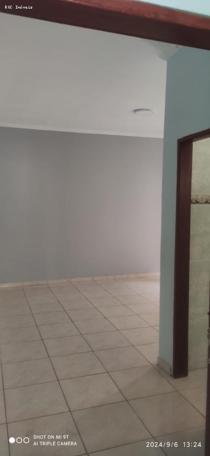 Casa à venda com 2 quartos, 250m² - Foto 13