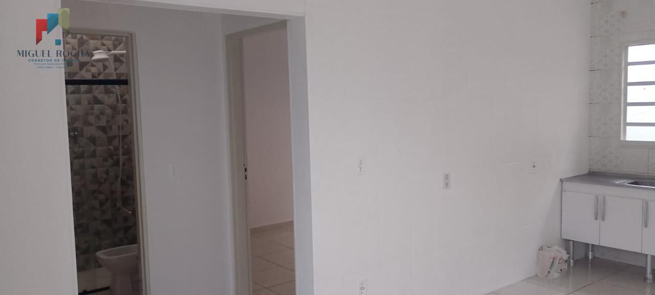 Casa à venda com 2 quartos, 51m² - Foto 11