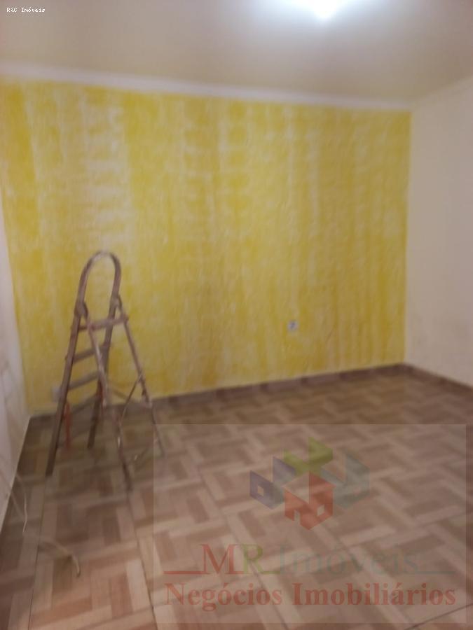 Casa à venda com 2 quartos, 100m² - Foto 11