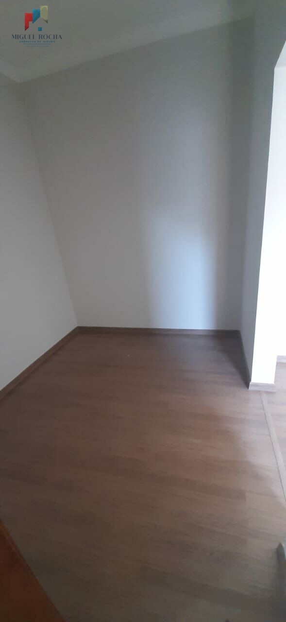 Apartamento à venda com 3 quartos, 203m² - Foto 11