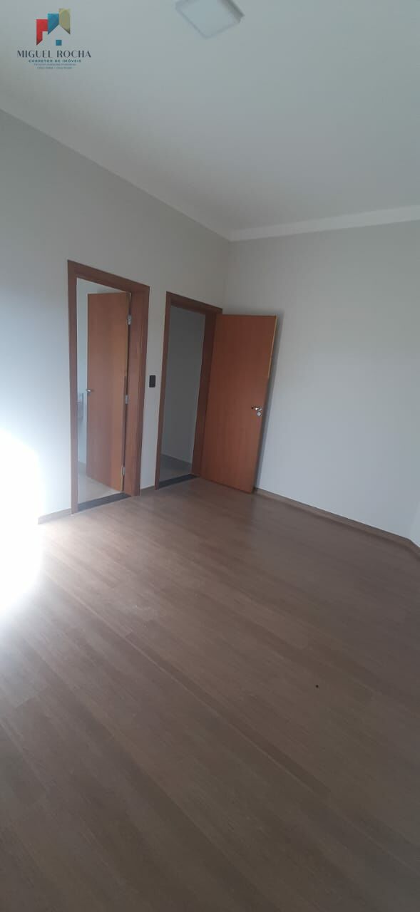 Apartamento à venda com 3 quartos, 203m² - Foto 7