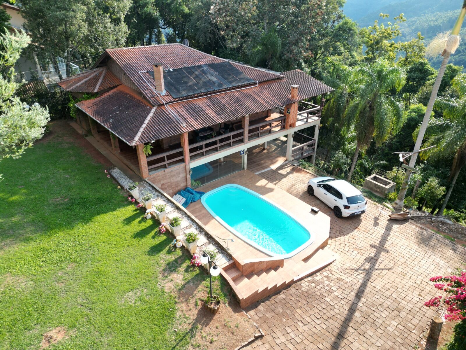 Casa de Condomínio de 3 quartos, 279m² no bairro Linha Campinas, em Chapecó | Eu Corretor