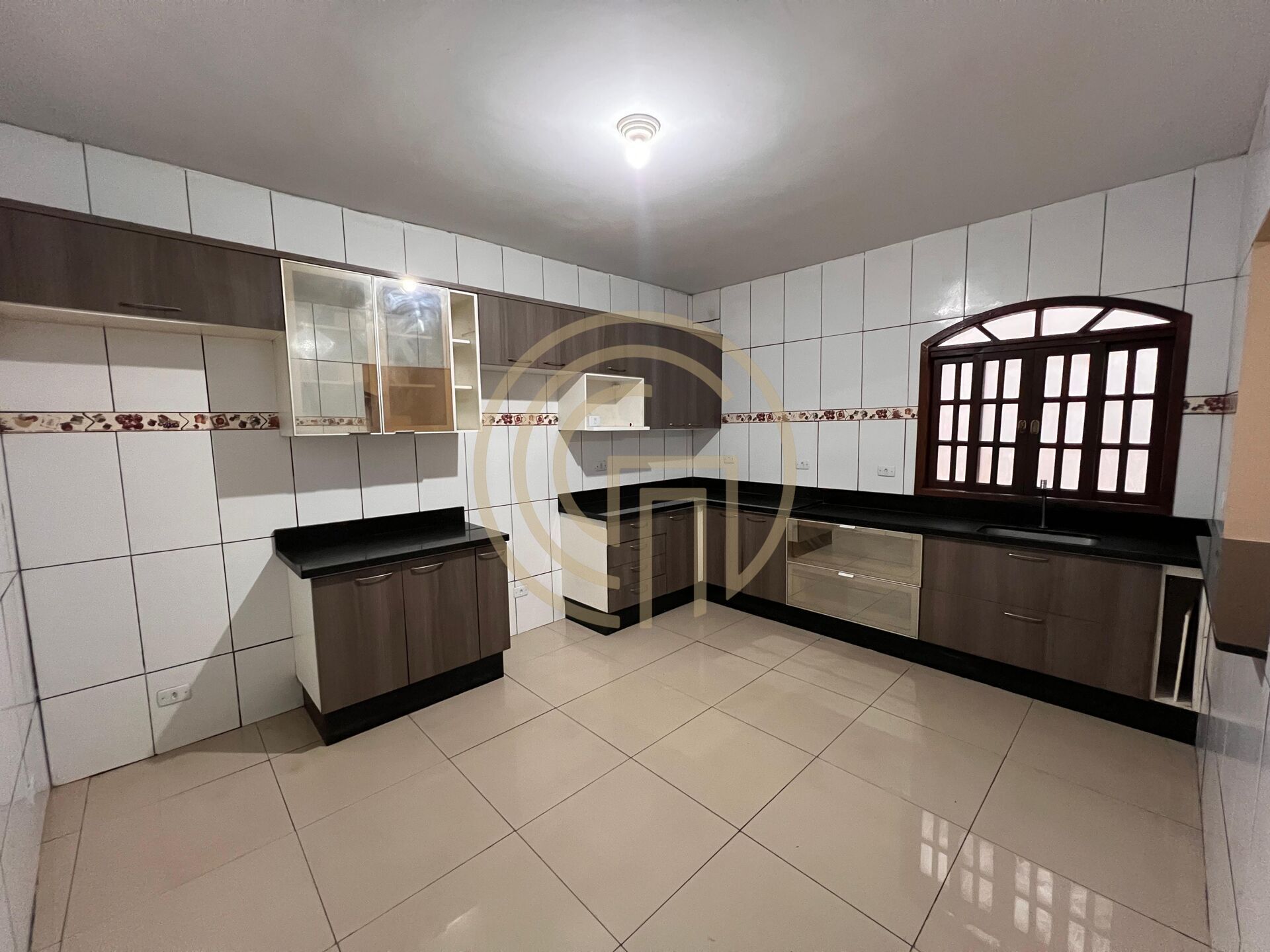 Casa, 6 quartos, 125 m² - Foto 2
