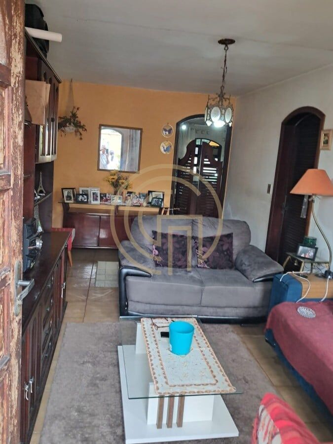 Casa, 2 quartos, 251 m² - Foto 1