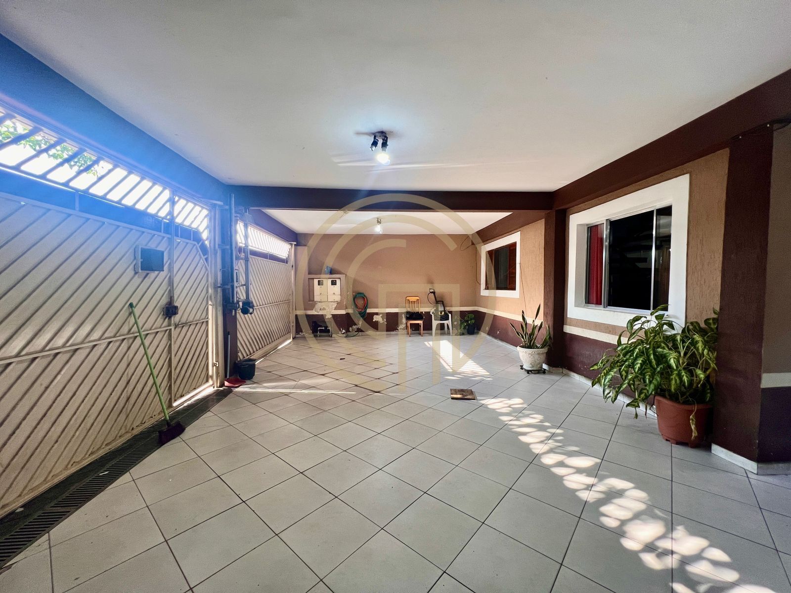 Casa, 6 quartos, 250 m² - Foto 3