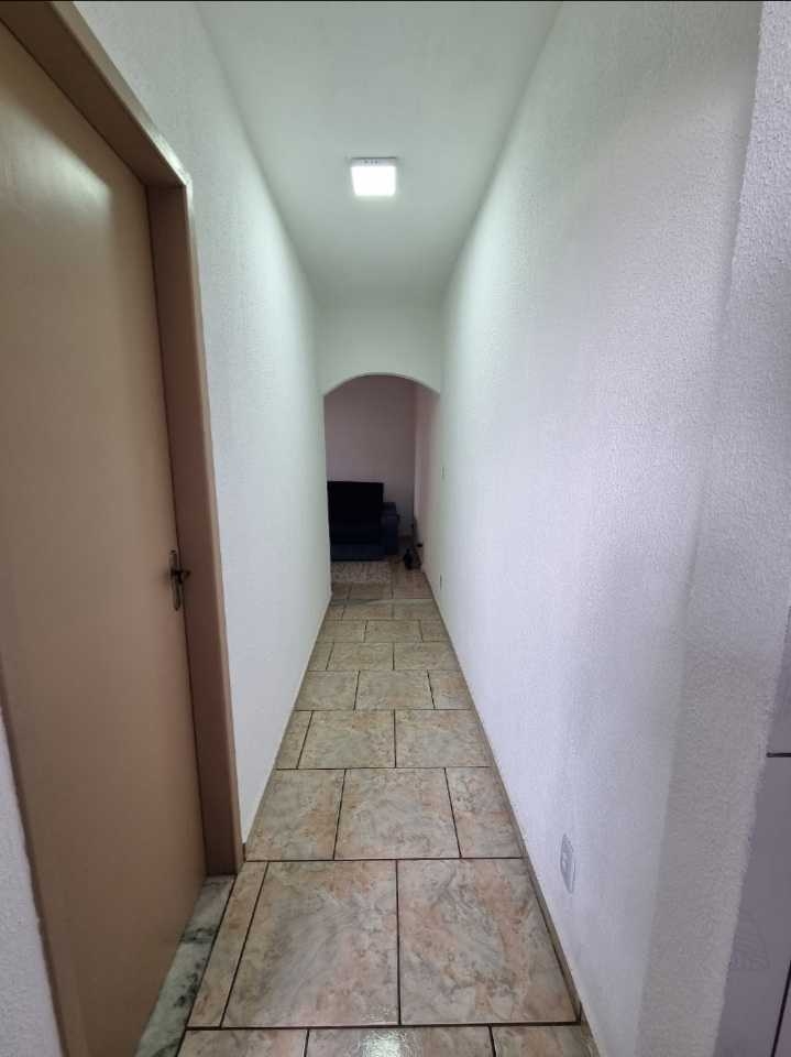 Casa à venda com 2 quartos, 130m² - Foto 12