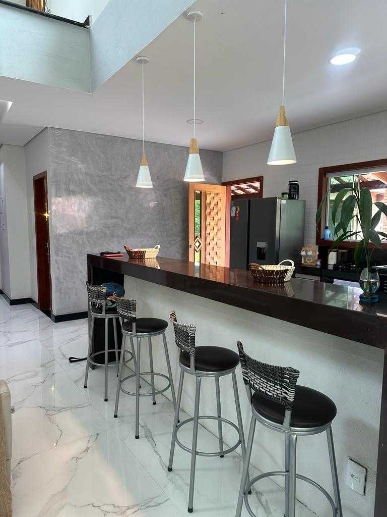 Casa à venda com 4 quartos, 200m² - Foto 14