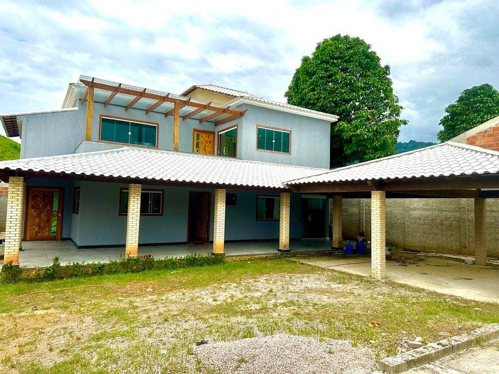 Casa à venda com 4 quartos, 200m² - Foto 4