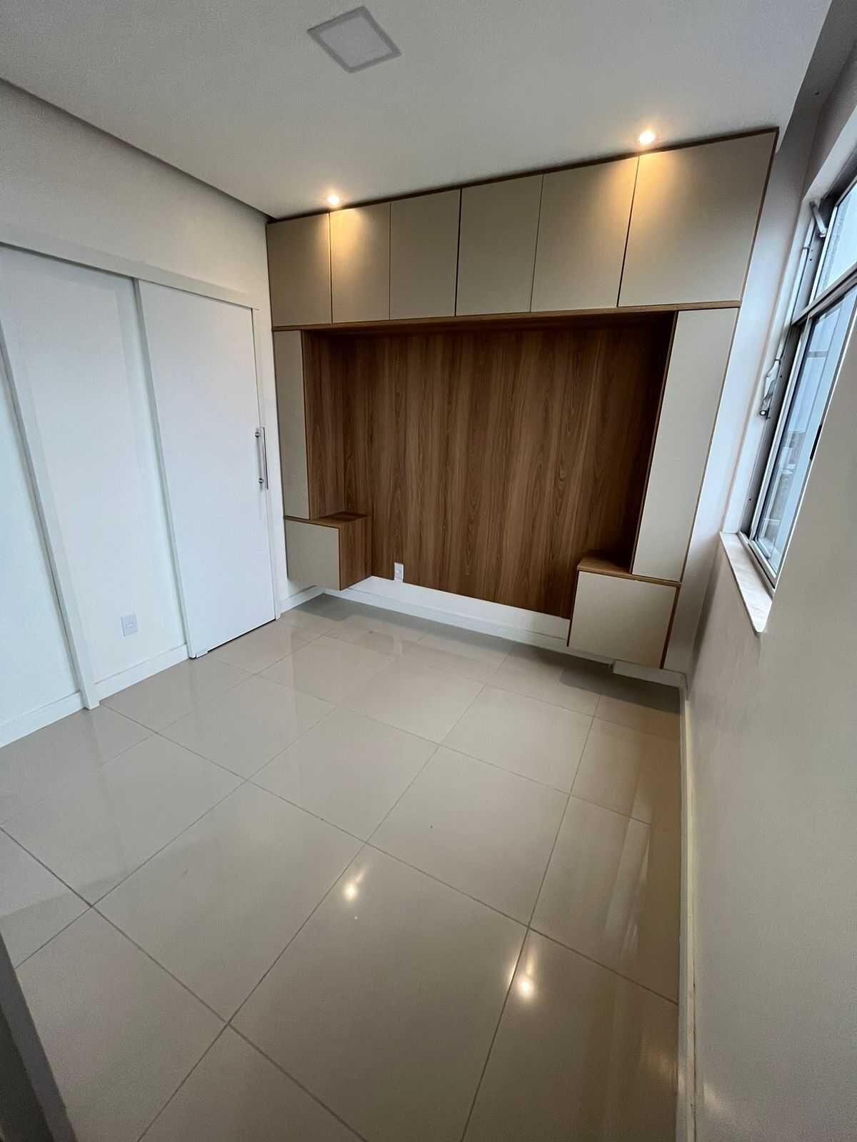 Apartamento à venda com 3 quartos, 90m² - Foto 4