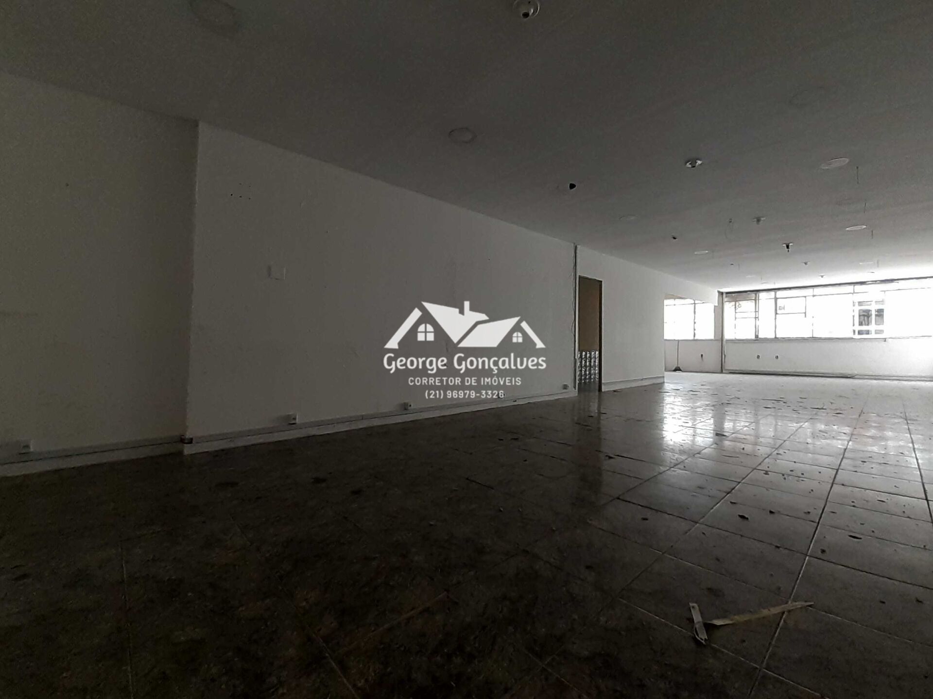 Loja-Salão para alugar, 300m² - Foto 1