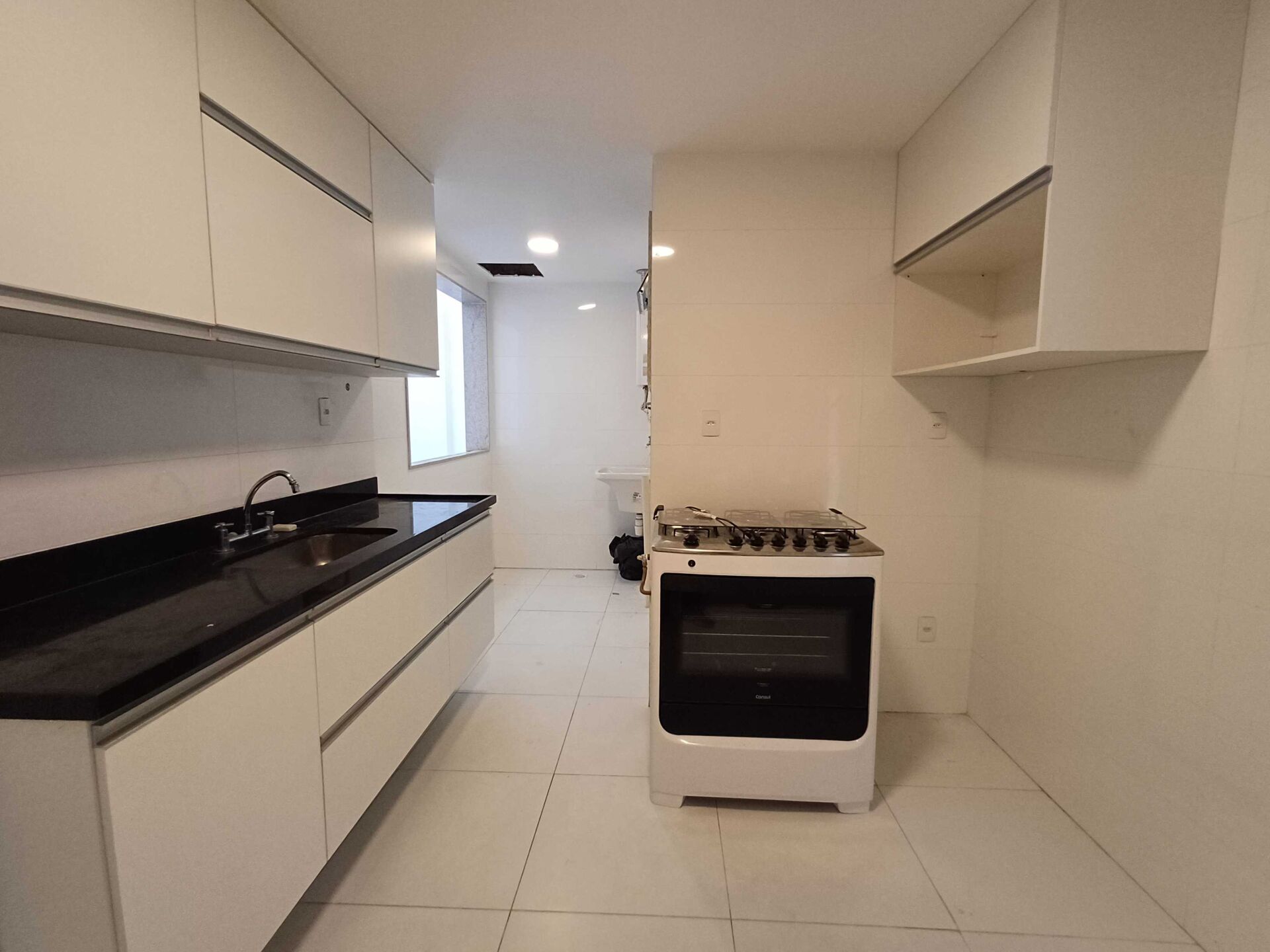 Apartamento para alugar com 3 quartos, 87m² - Foto 9