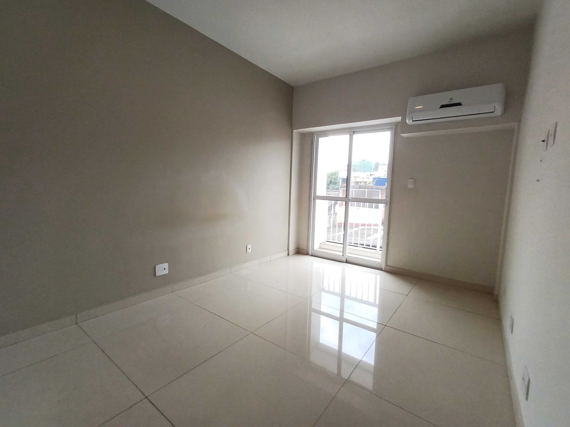 Apartamento para alugar com 3 quartos, 87m² - Foto 19