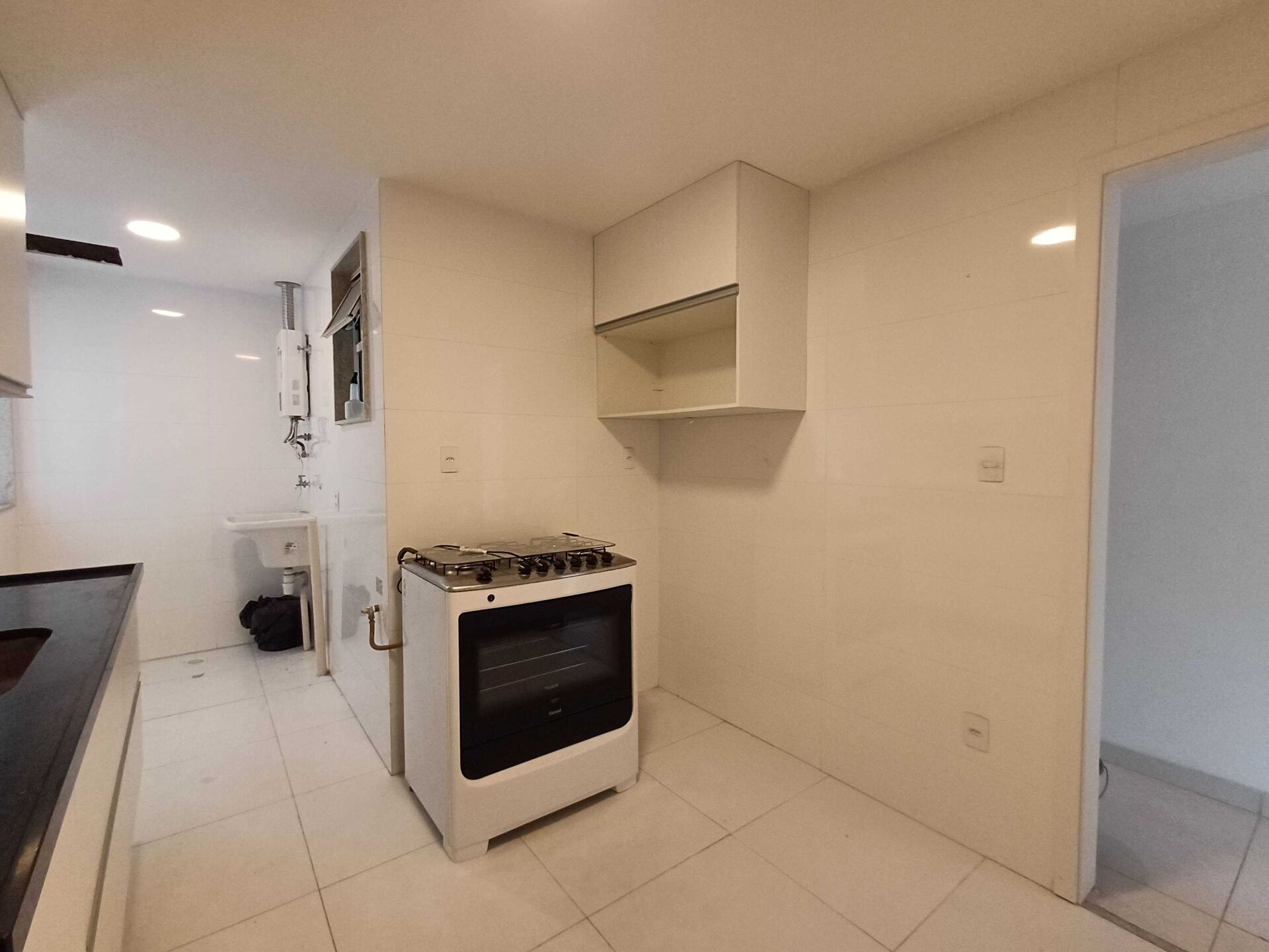 Apartamento para alugar com 3 quartos, 87m² - Foto 10