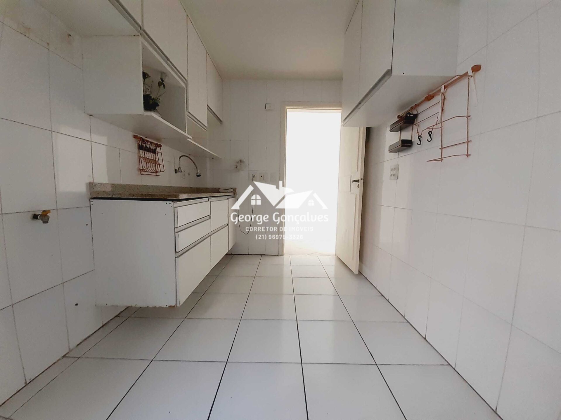 Apartamento à venda com 3 quartos, 96m² - Foto 7