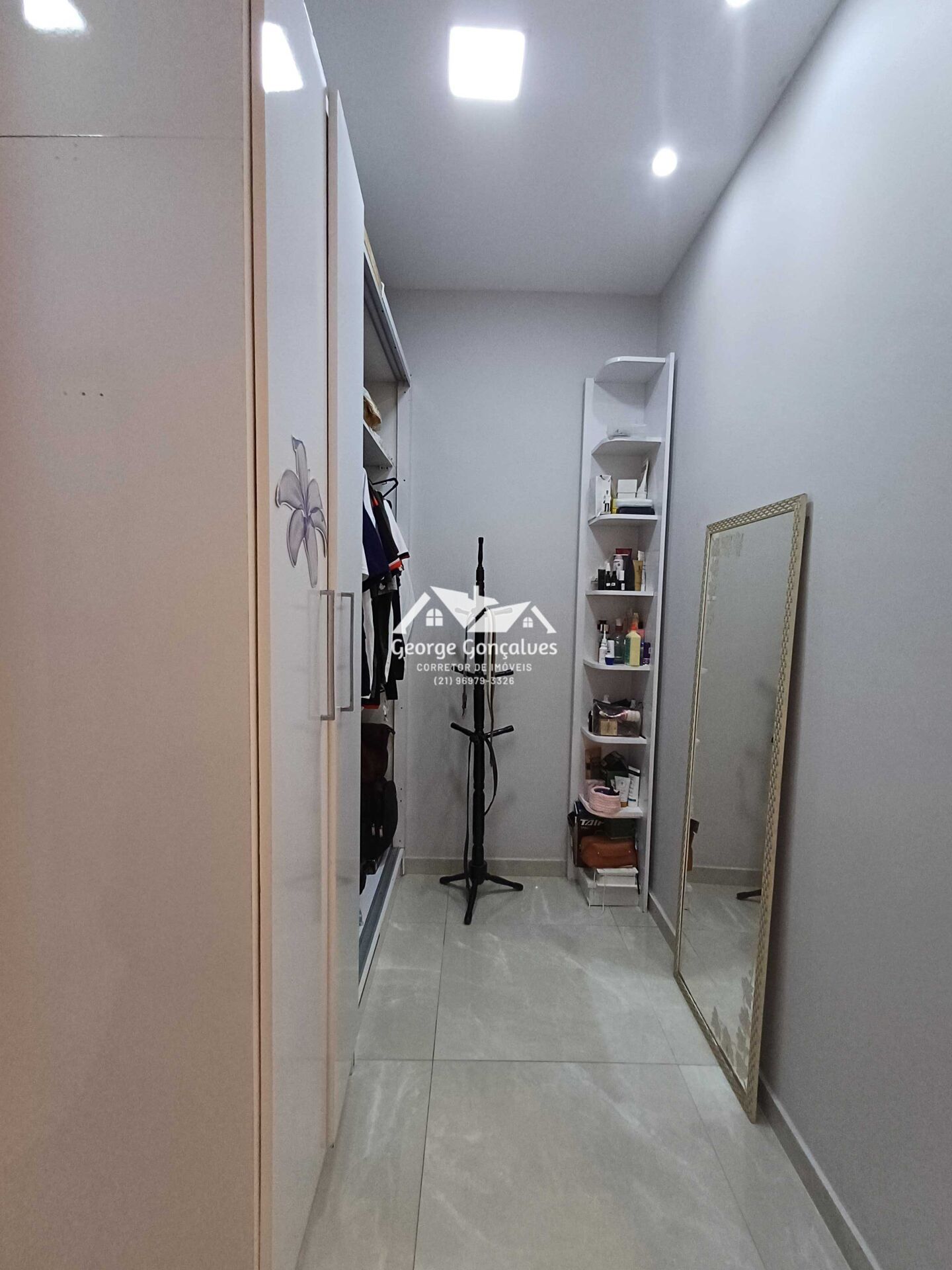 Casa à venda com 5 quartos, 200m² - Foto 15