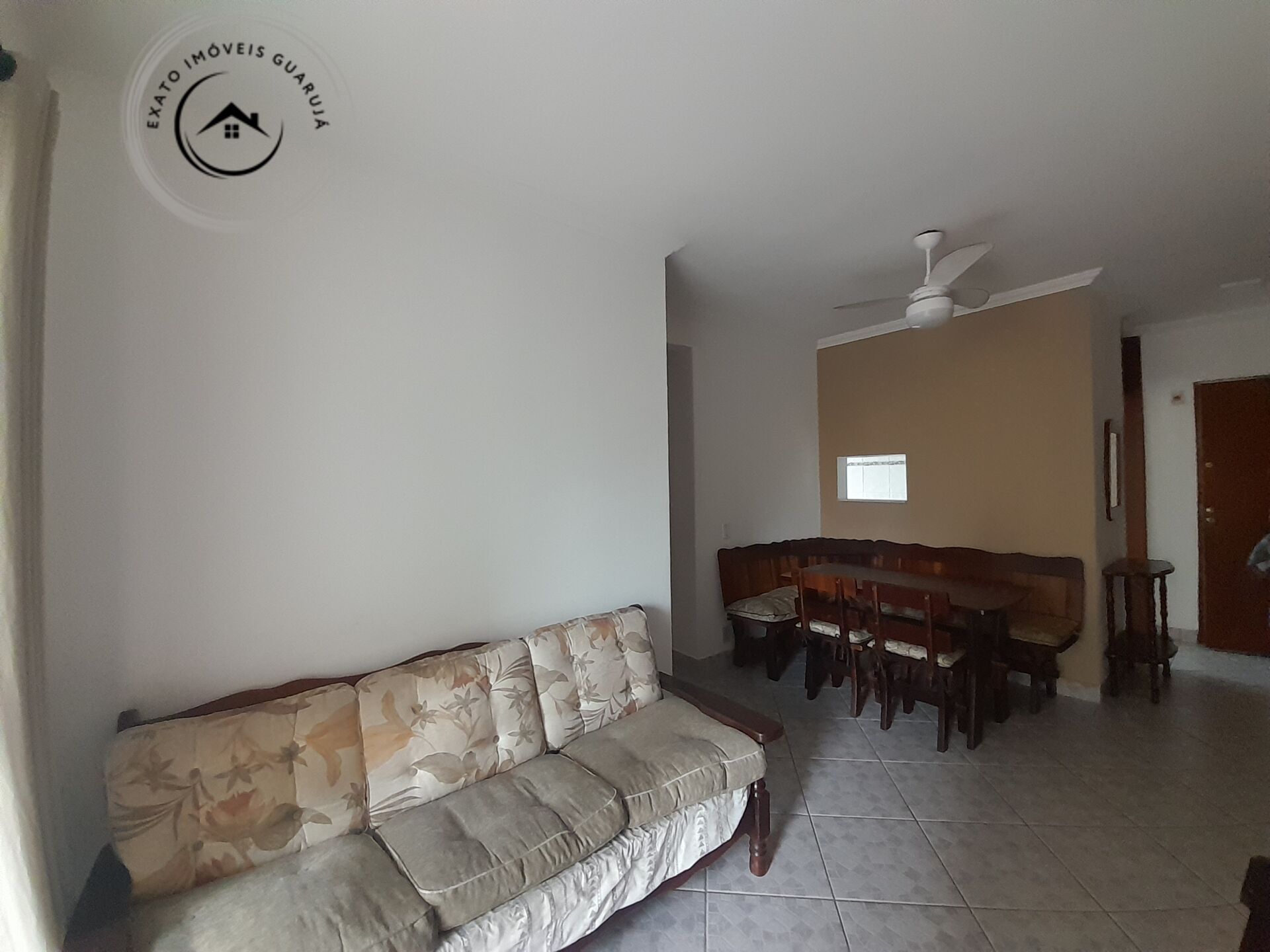 Apartamento padrão de 02 dormitórios para locação anual na p