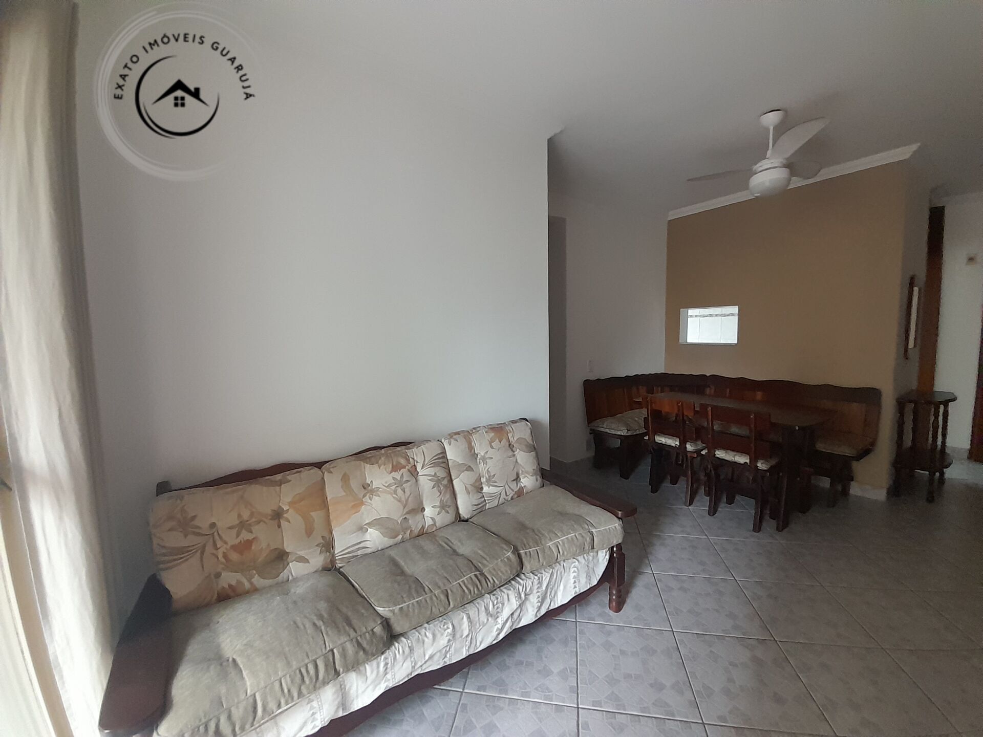 Apartamento padrão de 02 dormitórios para locação anual na p