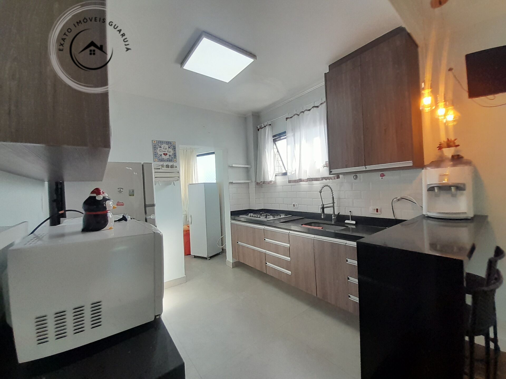 Cobertura duplex de 03 dormitórios para locação anual na pra