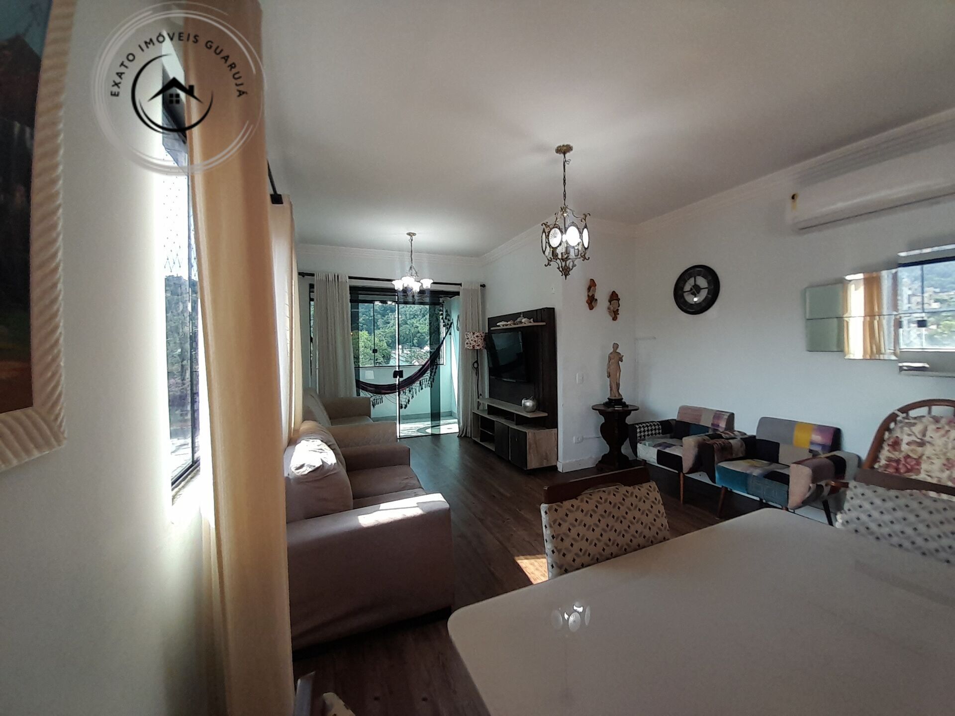 Cobertura duplex de 03 dormitórios para locação anual na pra
