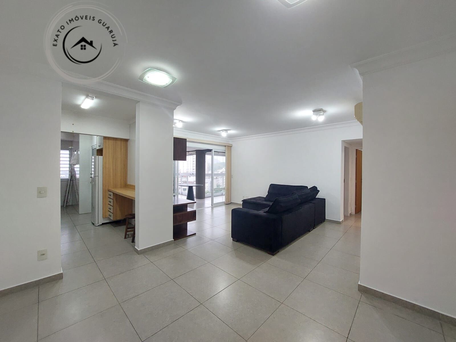 Apartamento alto padrão de 03 dormitórios para venda na prai