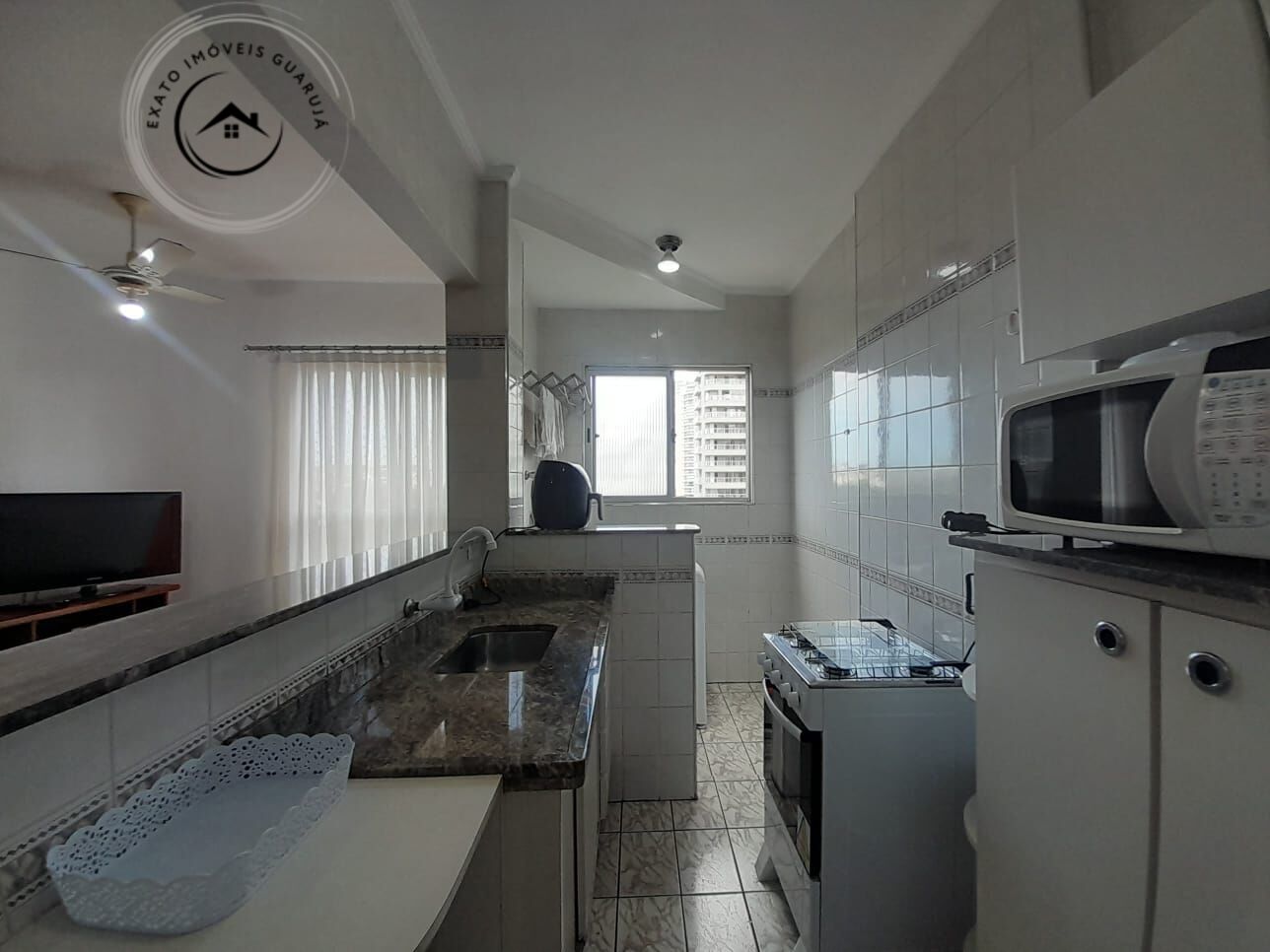 Apartamento padrão para locação anual na praia da enseada, g