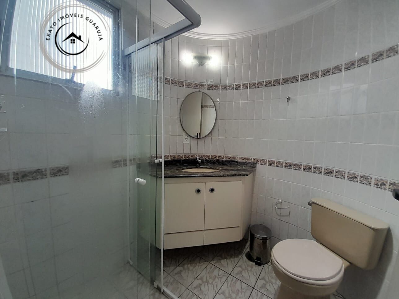 Apartamento padrão para locação anual na praia da enseada, g