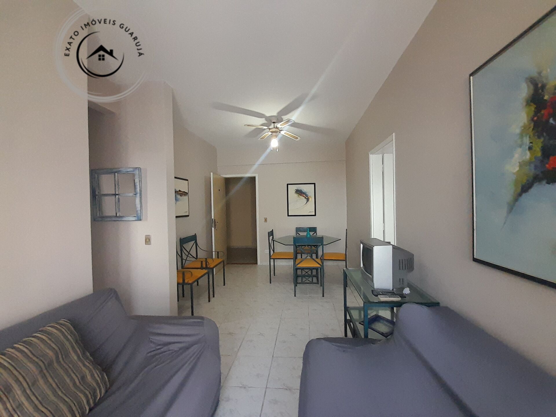 Apartamento padrão de 01 dormitório para locação anual na pr