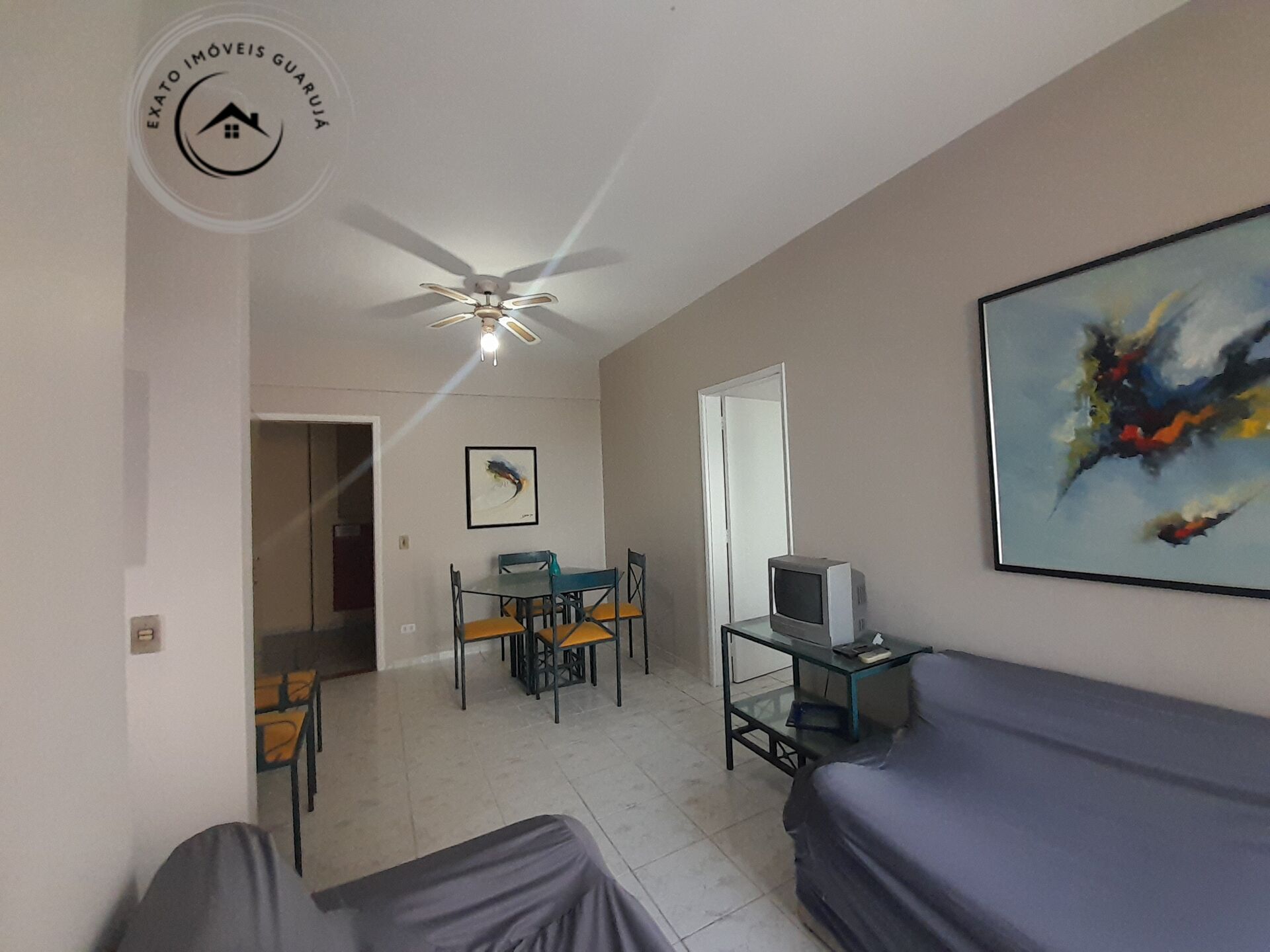 Apartamento padrão de 01 dormitório para locação anual na pr