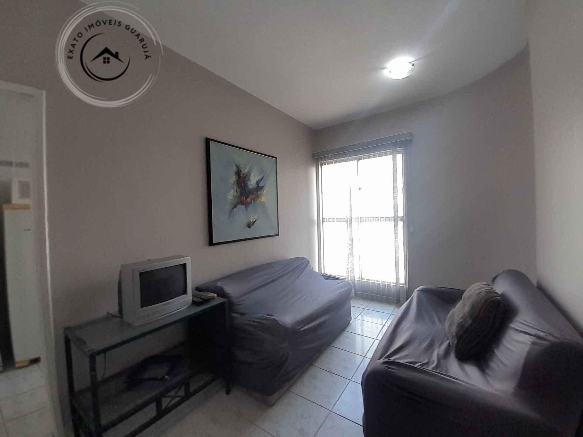 Apartamento padrão de 01 dormitório para locação anual na pr