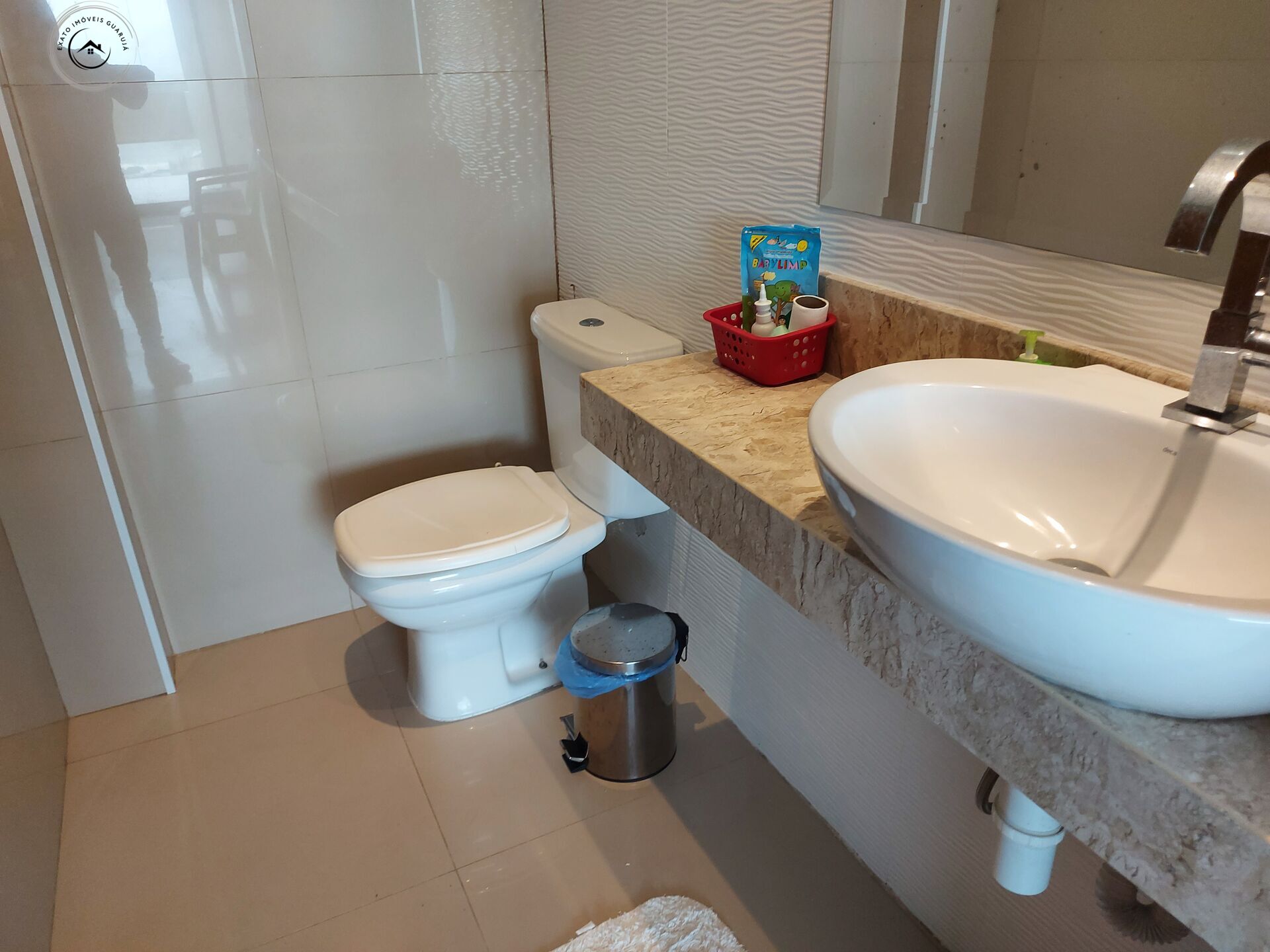 Apartamento padrão de 04 dormitórios para venda nas pitangue