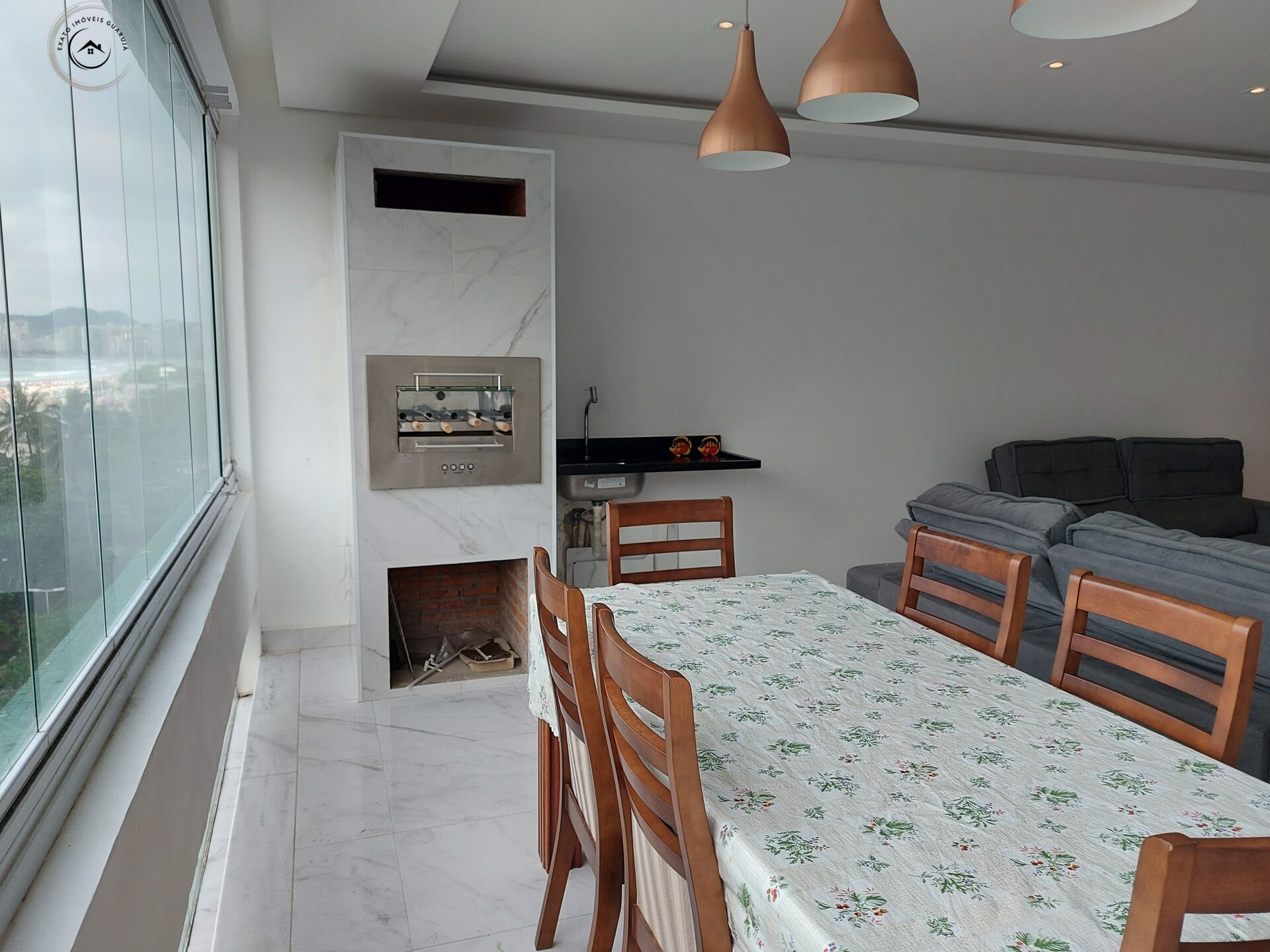 Apartamento padrão de 04 dormitórios para venda nas pitangue