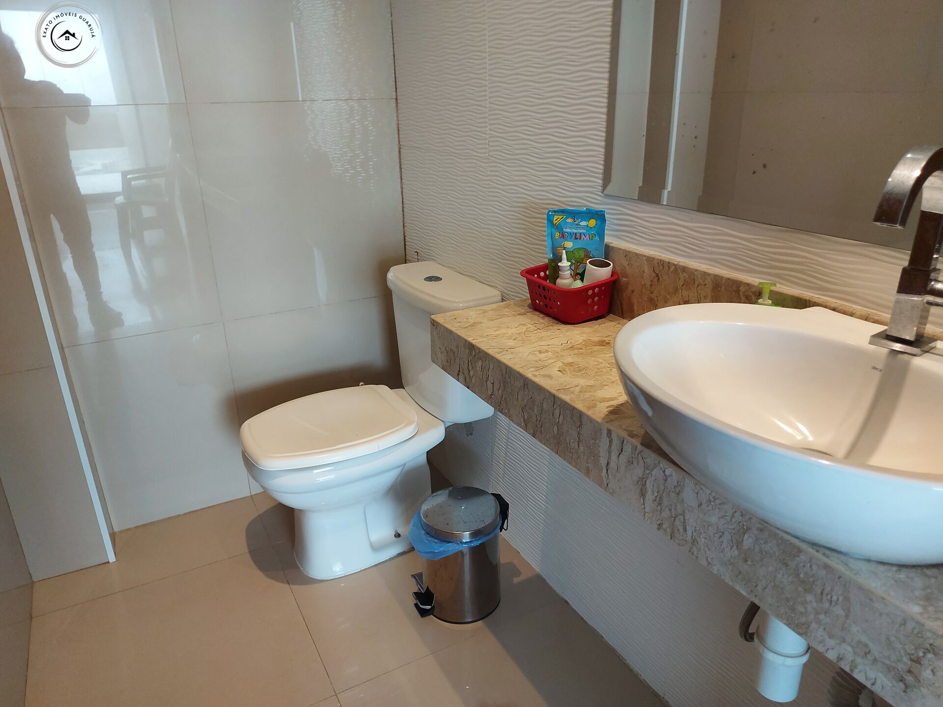 Apartamento padrão de 04 dormitórios para venda nas pitangue
