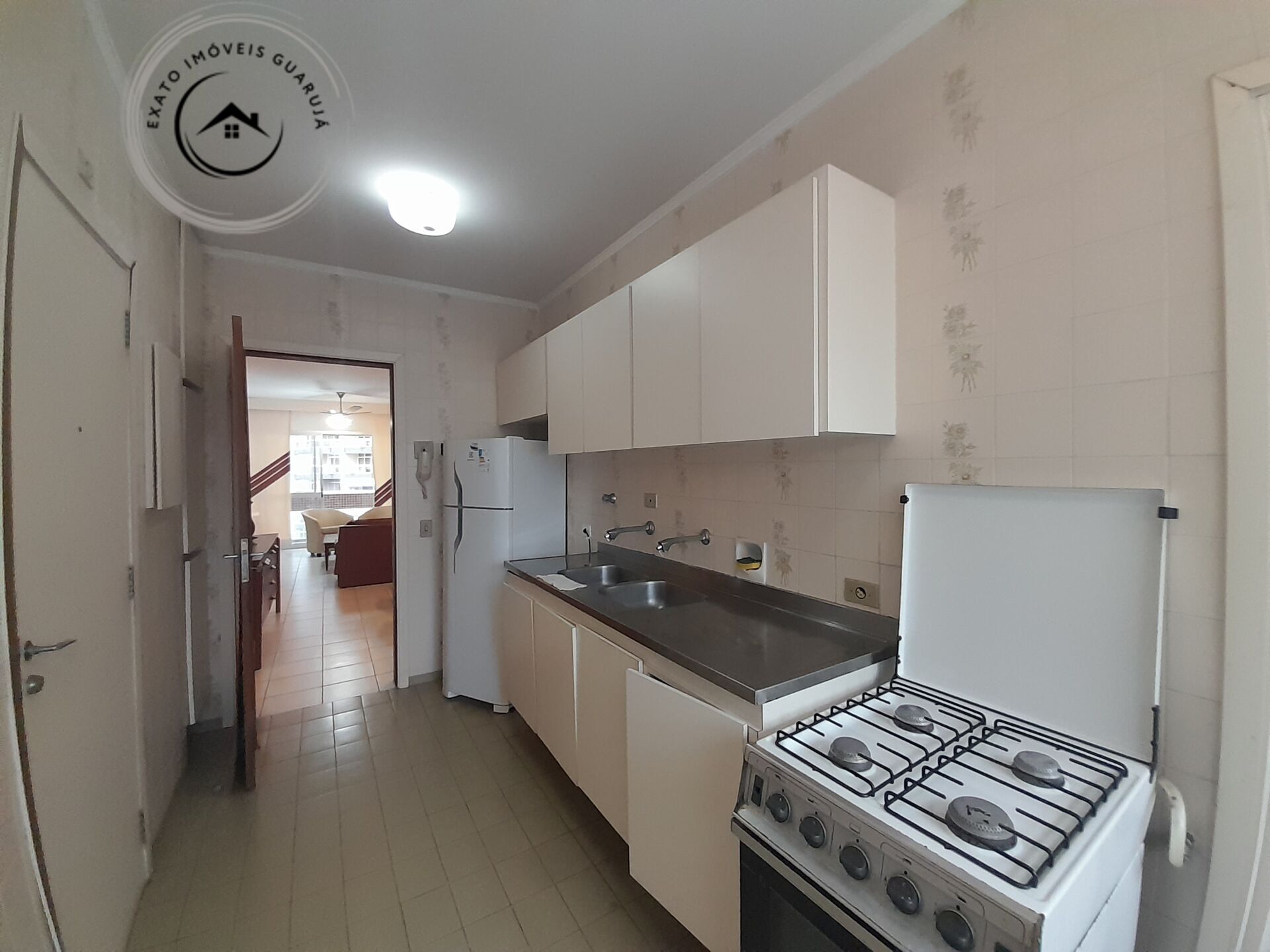 Apartamento padrão de 03 dormitórios para venda nas pitangue