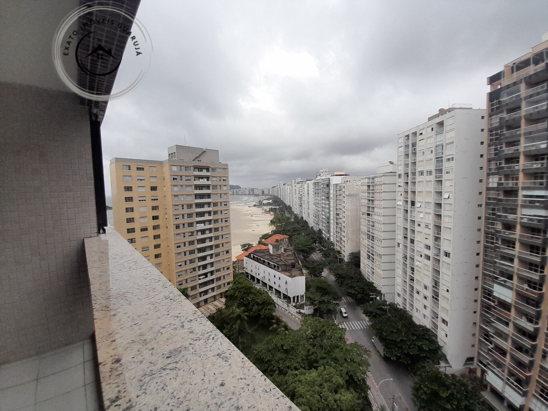 Apartamento padrão de 03 dormitórios para venda nas pitangue